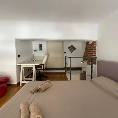 Urban Loft - Navigli * Milán