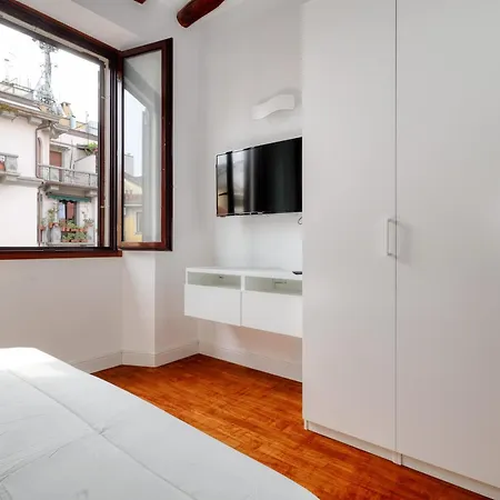 Mpm-bramante In Brera 15 Apartment Milan