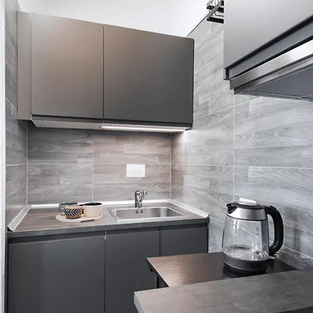 Easylife - Moderno E Luminoso In Repubblica Lejlighed *