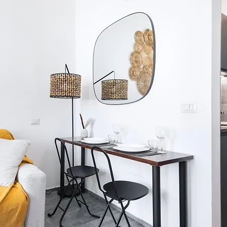 Easylife - Moderno E Luminoso In Repubblica