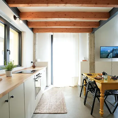 Del Re House, Parking Free 別荘