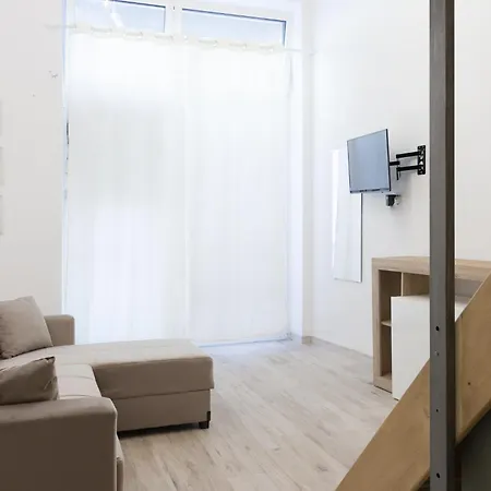 Nel Cuore Dei Navigli - * Milano