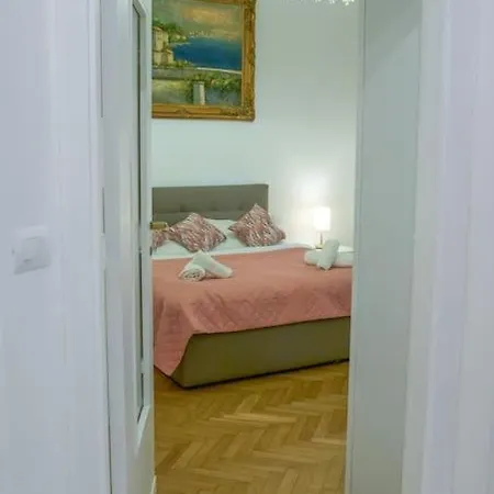 Citylife Brand New Luxury Art Appartement *