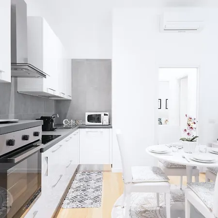 Easylife - Elegante In Porta Venezia Apartment *