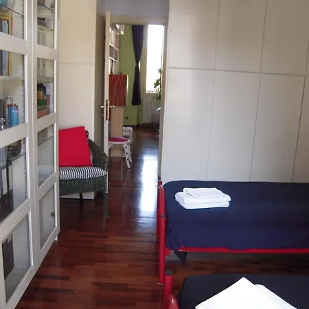 Piazza Xxiv Guest house Milan