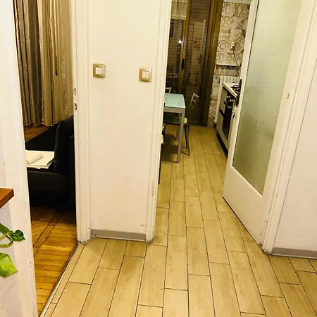 Nelly Apartment Milan