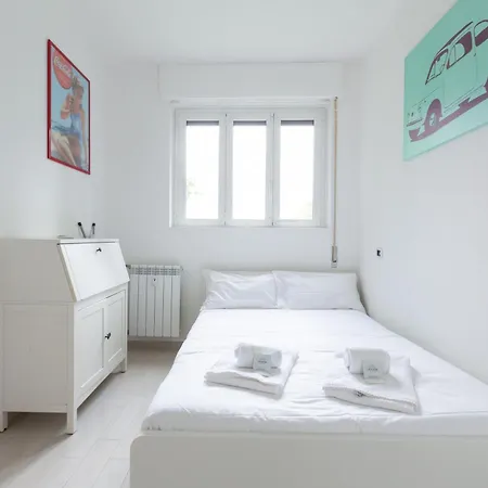 San Siro Large Flat Daire Milano