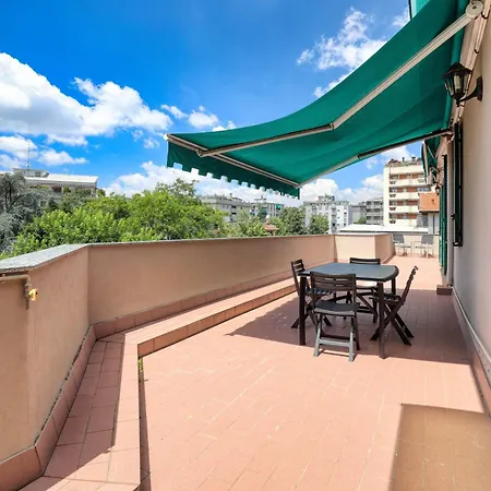 Rainbow House Via Dei Carafa Apartment Milan