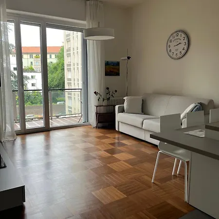 La Bella Milano-les Nubles Sabotino Mailand