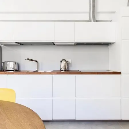 White Navigli Apartment Milan
