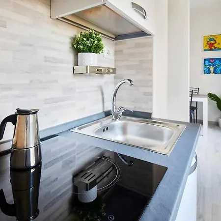 Sunny San Siro Stadio Appartement *