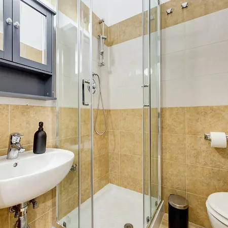 Stone Ridge Estates Premium Apartment