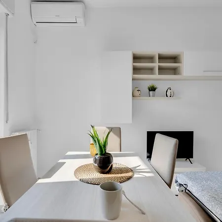 Ag17 - In The Center Of - Apartment *