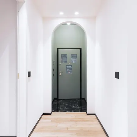 Apartment Easylife-raffinato A Passi Dal Duomo Milan