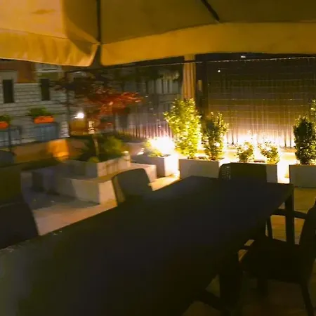 Terrace Charming In * Milão
