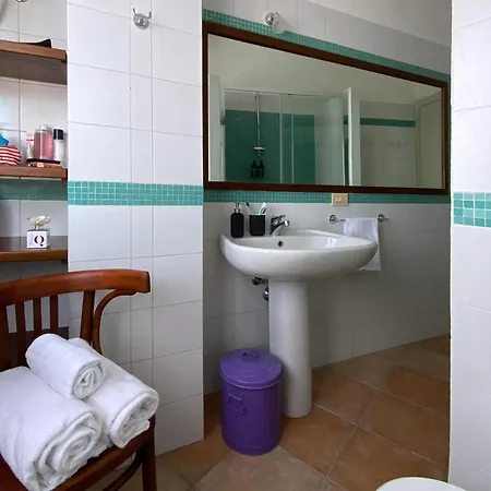 아파트 Cozy & Quiet 2 Min From Metro