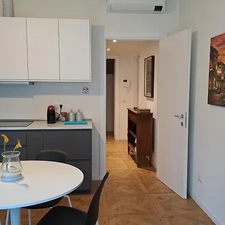 아파트 Il Nido Di Ely Nel Quartiere Dei Fiori *