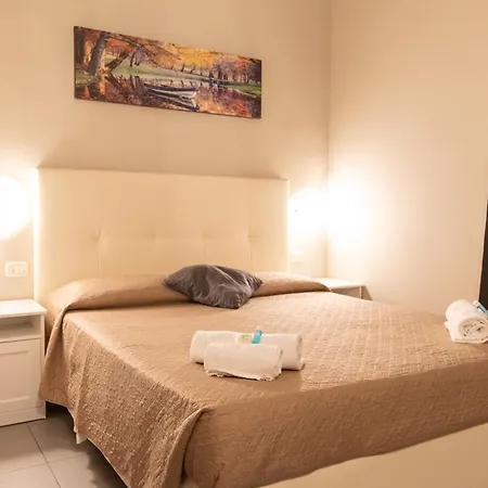 Hotel Golden 3*