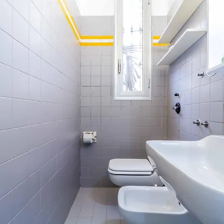 Domusmi San Gregorio 10 Daire