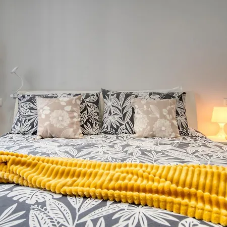 Ospitali - White Flat, Spazioso Bilocale Di Design In Zona De Angeli, Nuovo, Elegante E Accessoriato *
