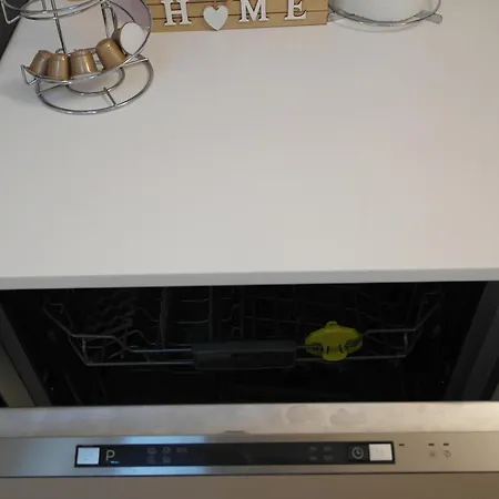 Apartman Luminoso Bilocale Zona Tibaldi Bocconi *