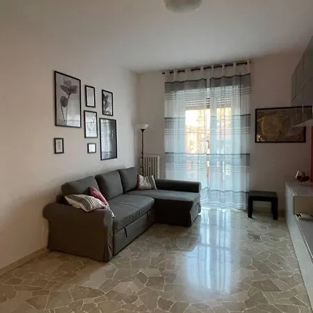 Apartment La Petite Maison Milanese In Centro Milan