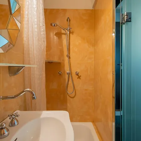 Apartman Xenia - In Duomo Milánó