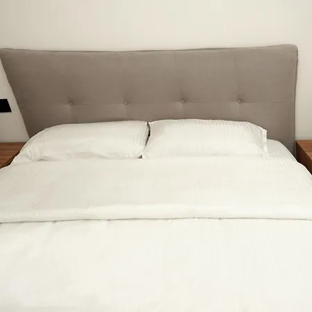Διαμέρισμα Cozy In Center -duomo - San Babila *