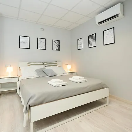 Design White Loft - Ac Wifi 10 Minutes From Duomo Apartment *
