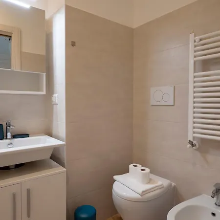 I Host - Rogoredo 49 *