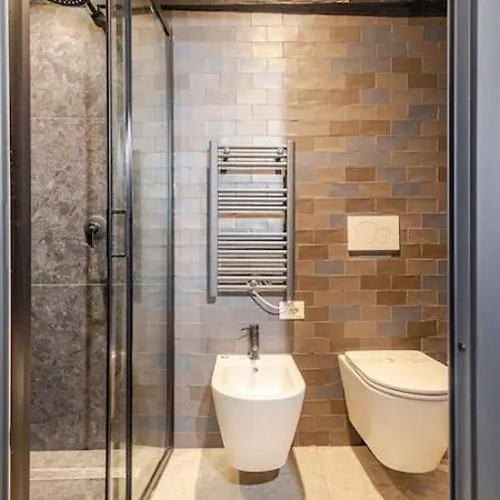 Apartment Loft In Centro A Con Accesso Privato