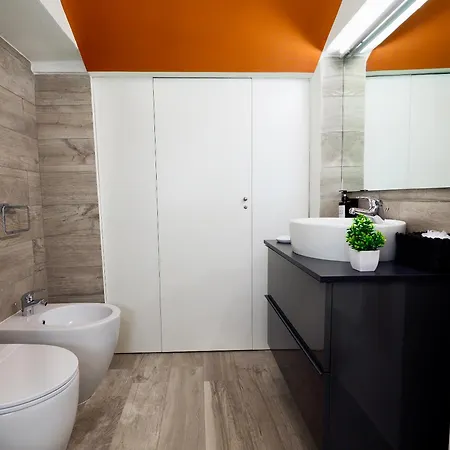 Lorianna Rock House *