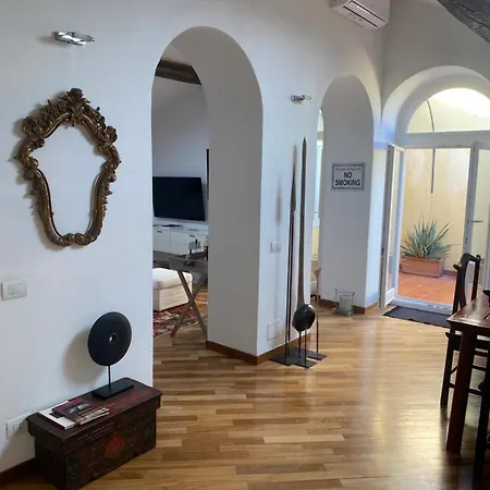 Di Charme Con Terrazzo In Brera * Milão