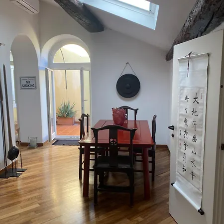 Di Charme Con Terrazzo In Brera Apartamento