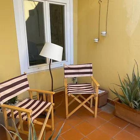 Di Charme Con Terrazzo In Brera Milão