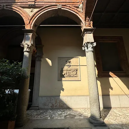 Intrho - Duomo Modern With Hammam Apartment