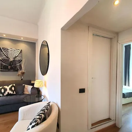 Convenienza E Ottimo Collegamento Coi Mezzi - Imbriani Urban Retreat Appartement