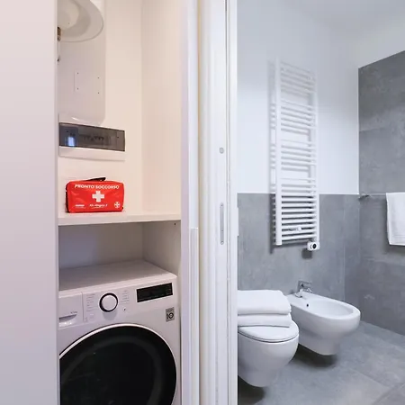 Contempora - Lovely One-bedroom, Tonoli, Citylife 公寓 *