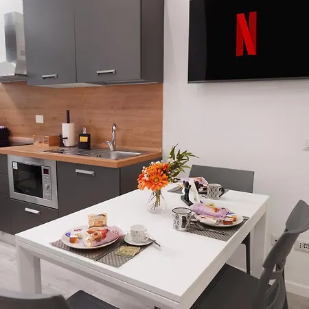 Daire Lorianna Rock House Milano