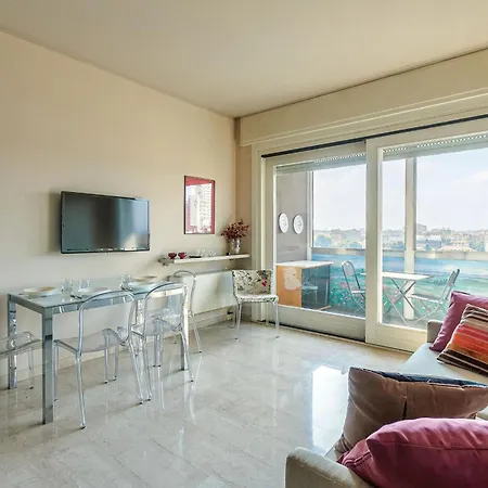 Apartman Melchiorre Gioia Vista Alpi With Terrace By Halldis Milánó