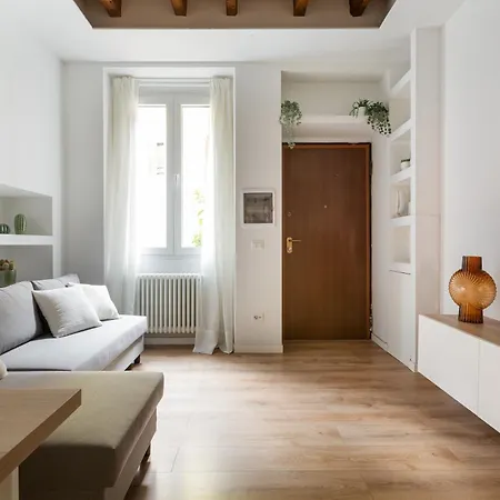 Appartamento Guesthost - Bright -pasteur M1 *