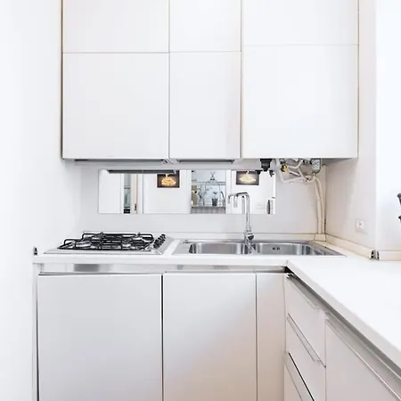 Easylife - - Spallanzani 6 - Porta Venezia *