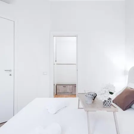 Easylife - - Spallanzani 6 - Porta Venezia Mediolan