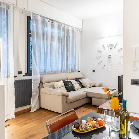 Apartment Exclusive Suite1- Vicino Metro, Citylife, Stadio San Siro E Fiera