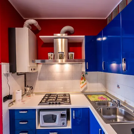 Cozy Rogoredo Next To The Metro And Train Station מילאנו