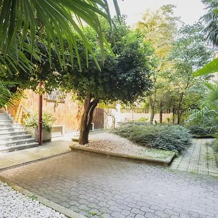 Easylife - Charming In Pta Romana * Milan