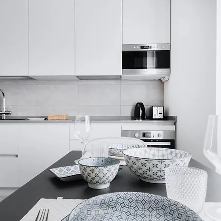Easylife - Charming In Pta Romana * Milan