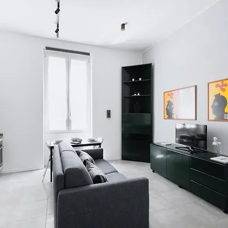 Easylife - Charming In Pta Romana * Milan