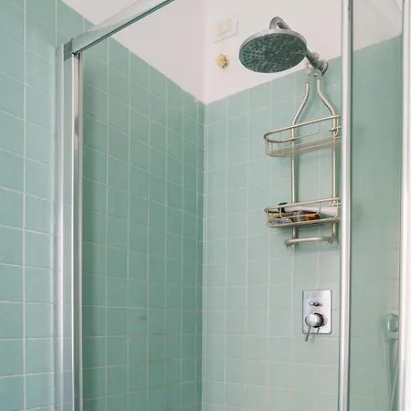 Doria Flat - Intrho *