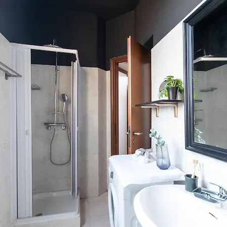 I Host - Pasteur 15-3 *